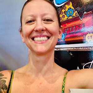 Meet your Posher, Jacqueline